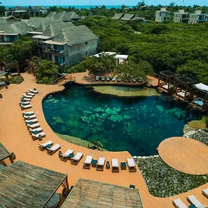 Shibari - Restaurant & Cenote Club ***** Tulum